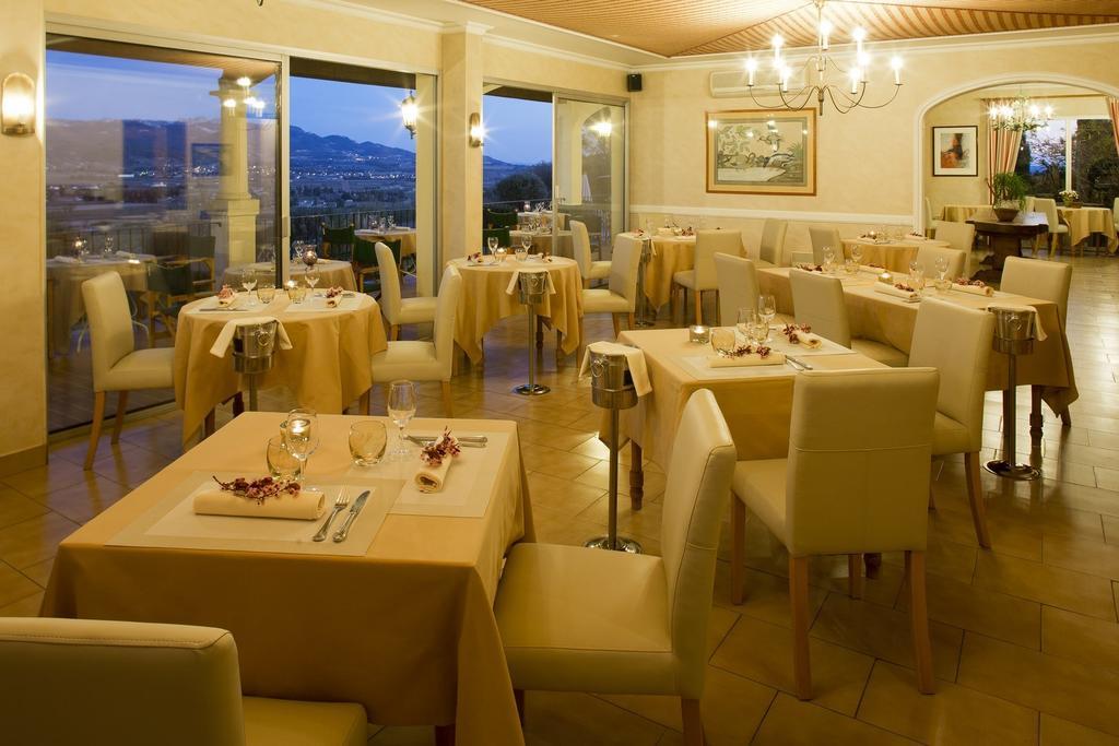 Hotel Bellerive Rasteau Екстериор снимка