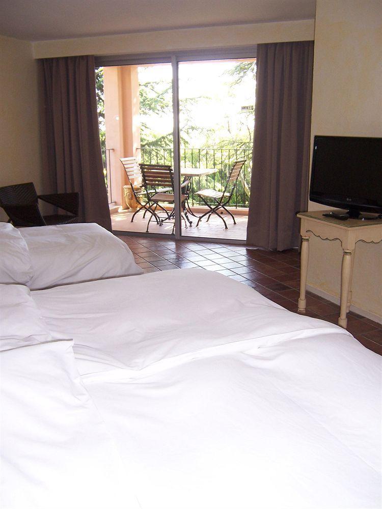 Hotel Bellerive Rasteau Екстериор снимка