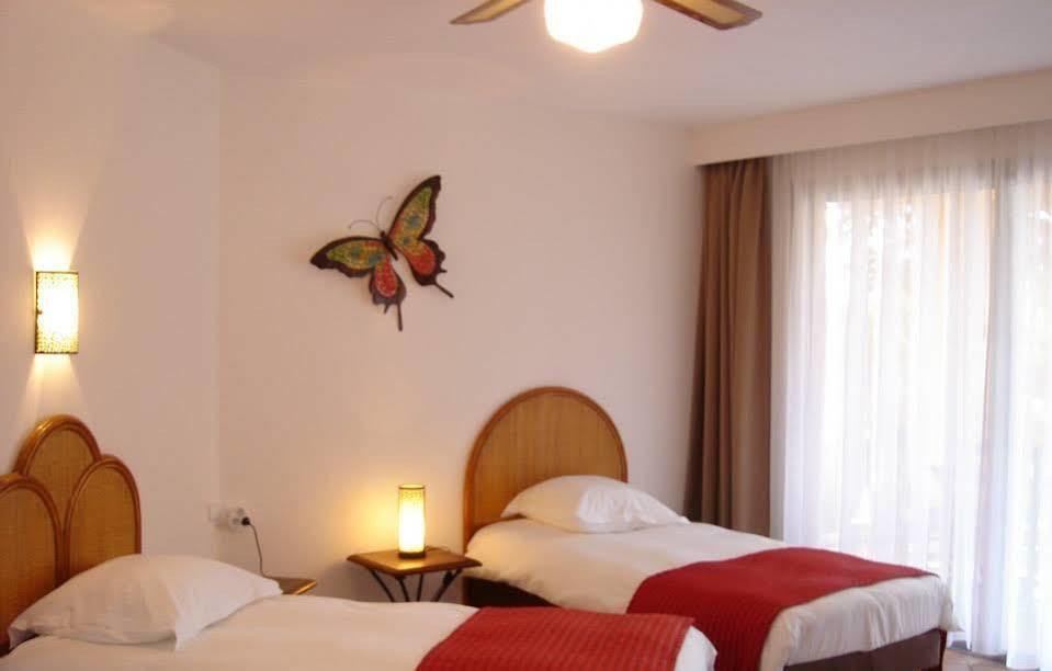 Hotel Bellerive Rasteau Екстериор снимка