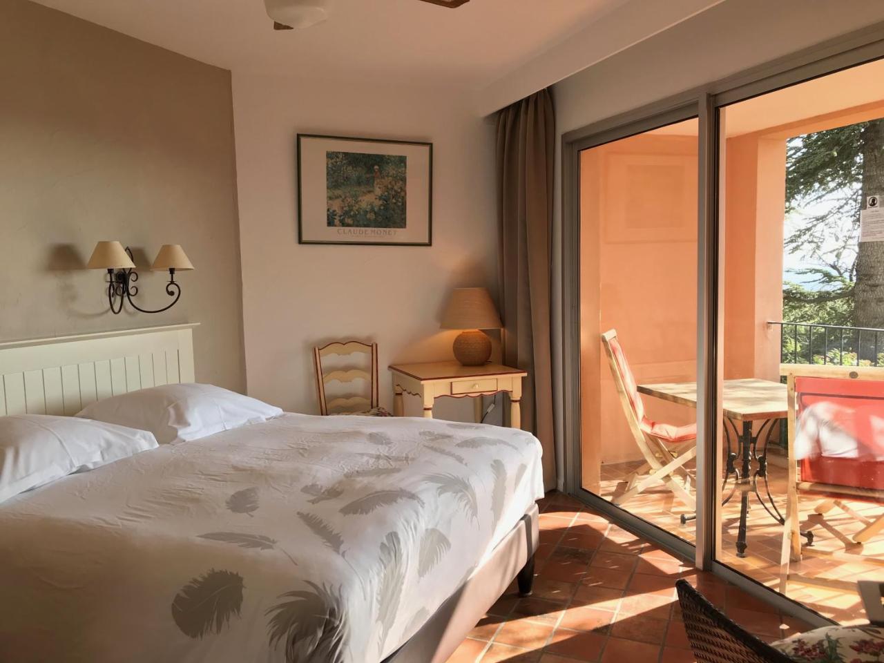 Hotel Bellerive Rasteau Екстериор снимка